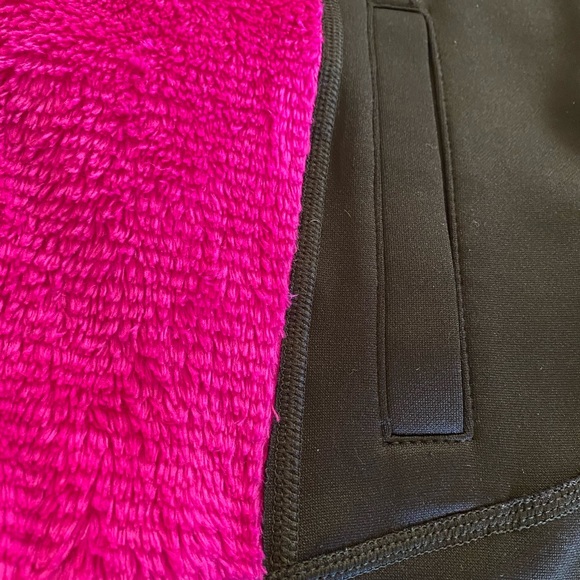 Fila Sport pink and black full zip fleece/faux fur jacket, size small - Picture 5 of 7